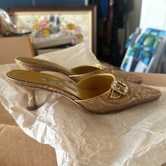 Manolo Blahnik Heels - Picture 6 of 9